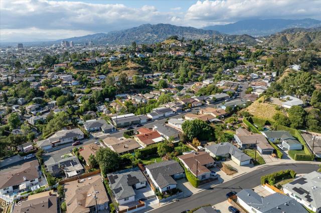 Detail Gallery Image 46 of 50 For 2627 Range Rd, Los Angeles,  CA 90065 - 3 Beds | 2 Baths