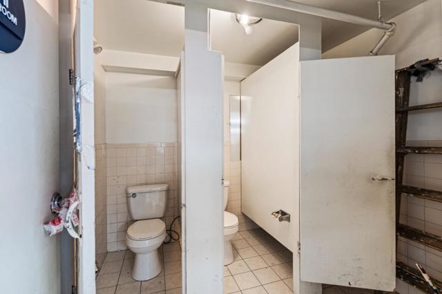 Image 7 of 52 For 1114 Howard Street