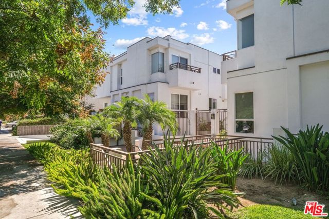 2512 28th Street, 104 photo 1