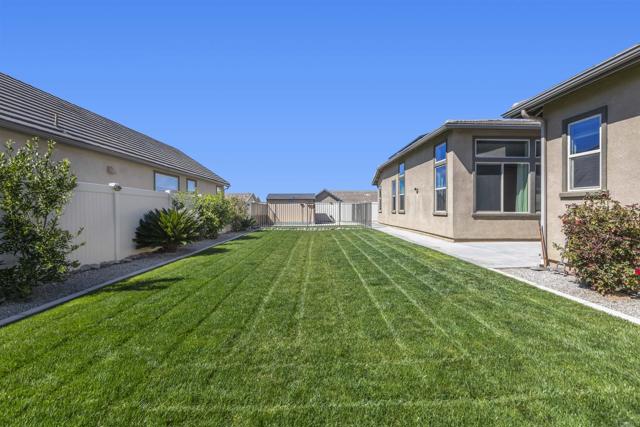 Detail Gallery Image 40 of 53 For 1749 Bowles Ct, Beaumont,  CA 92223 - 4 Beds | 3/1 Baths