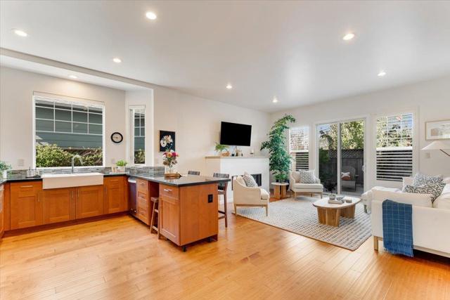 513 Hill Street, Capitola CA: https://media.crmls.org/mediaz/e9464951-c43e-4208-8c8b-9461e13560d2.jpg