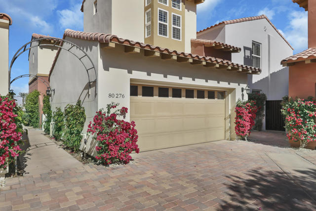 80276 Via Tesoro, La Quinta CA: https://media.crmls.org/mediaz/e948f377-caad-4397-976b-259e64e5f827.jpg