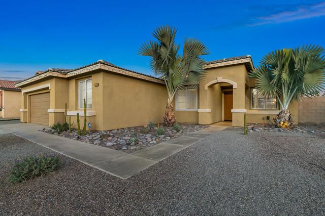 43820 Cape Cod Court, Indio CA: https://media.crmls.org/mediaz/e9496666-10e7-42a8-95c7-51e76cc96d1b.jpg