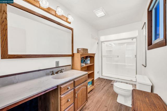367 Rose Avenue, Pleasanton CA: https://media.crmls.org/mediaz/e949a873-3e98-4f8e-9fc5-33ddfce2667f.jpg