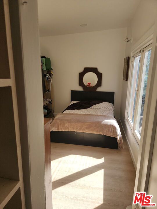 1028 N Hayworth Avenue, West Hollywood CA: https://media.crmls.org/mediaz/e94a61bb-d619-4df9-af24-2bef73d298a5.jpg