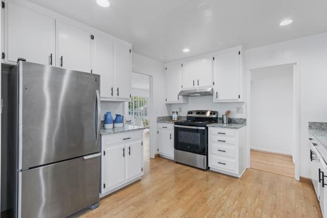 1291 Linton Street, San Leandro CA: https://media.crmls.org/mediaz/e94b1bba-1109-4e09-b918-e36a0620f65b.jpg