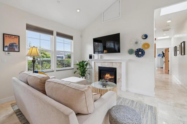 484 Poplar Street, Half Moon Bay CA: https://media.crmls.org/mediaz/e94ccda4-2a43-436d-8c4f-0d3bae1ad0d1.jpg