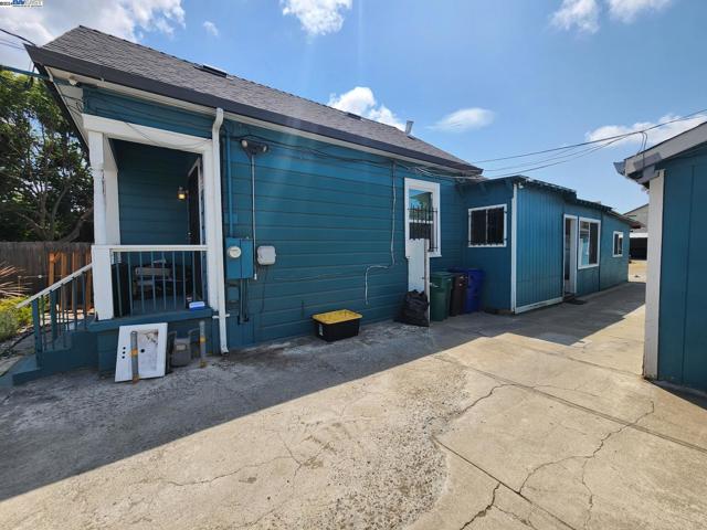 Image 14 of 30 For 9499 E St  
