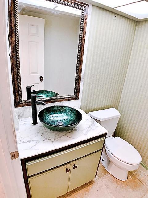 49035 Serenata Court, La Quinta CA: https://media.crmls.org/mediaz/e94fd315-e413-48ed-8551-ff7ddc142559.jpg