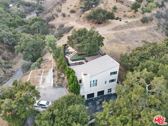 4085 Escondido Drive photo 1