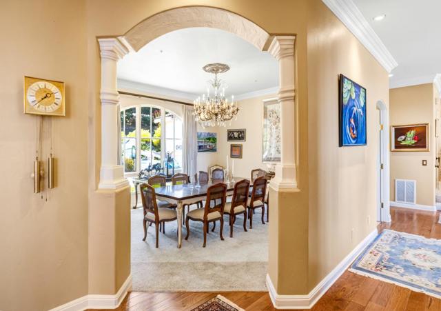 25548 Paseo De Cumbre, Monterey CA: https://media.crmls.org/mediaz/e951175b-7ab8-4374-8fdb-785cf843a7d9.jpg