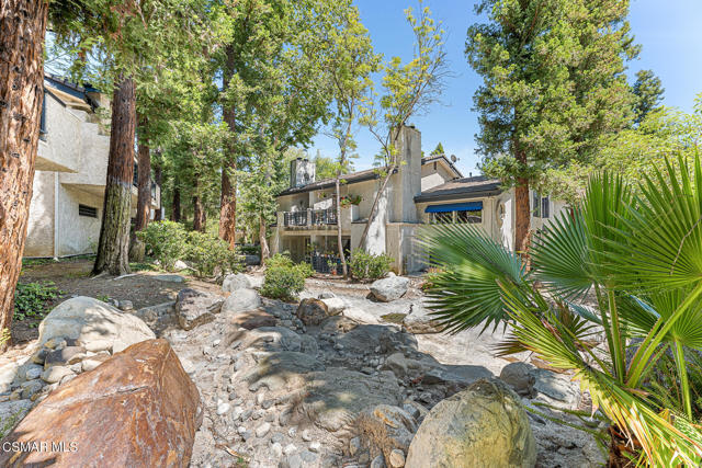 5720 Skyview Way, Agoura Hills CA: https://media.crmls.org/mediaz/e952017c-9595-4744-b05b-5543fb743db5.jpg