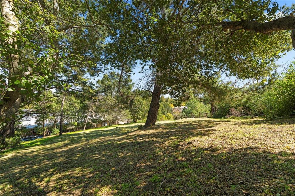 https://media.crmls.org/mediaz/e952165a-b8cc-4913-82a1-be293157e942.jpg?preset=X-Large