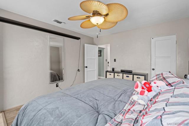 1620 49th St, San Diego CA: https://media.crmls.org/mediaz/e952f043-cd20-446f-b7f1-1b2bd86701c1.jpg