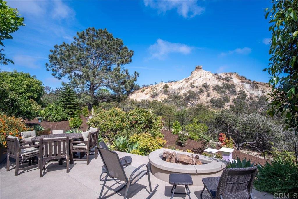 734 Avocado Ct - photo 3