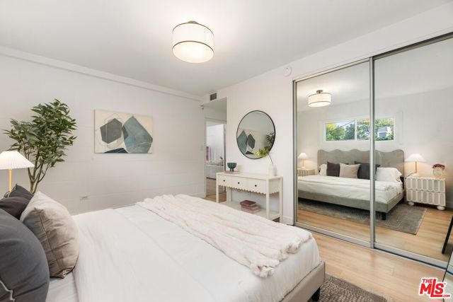 4041 Davana Road, Sherman Oaks CA: https://media.crmls.org/mediaz/e953aeda-a78d-4a41-87b6-ea9a1a2c6eab.jpg
