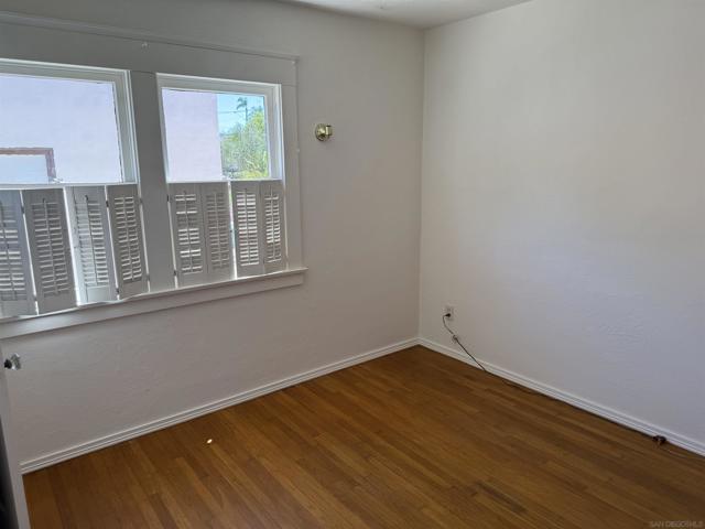4860 Marlborough Drive, San Diego CA: https://media.crmls.org/mediaz/e954c905-3271-43b0-9571-1f7da6bf287e.jpg