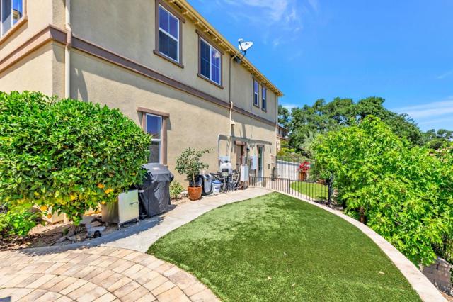1930 Saffron Court, Gilroy CA: https://media.crmls.org/mediaz/e95592c6-26fd-4a5f-a302-fe5c398ee2f8.jpg