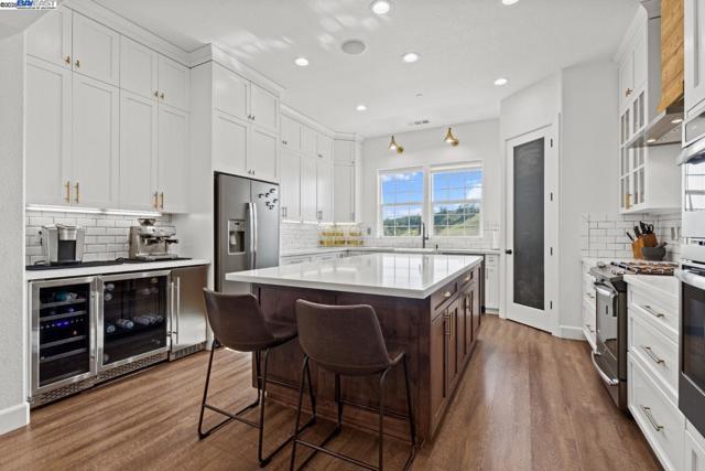 Image 14 of 47 For 1761 Springvale Rd
