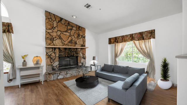 8582 Frontera Avenue, Yucca Valley CA: https://media.crmls.org/mediaz/e95770d7-e607-4b95-a041-8804a0dde034.jpg