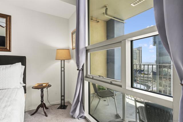 321 10th Ave, San Diego CA: https://media.crmls.org/mediaz/e95850af-5cd6-44ea-b0f4-7dc1129fea34.jpg