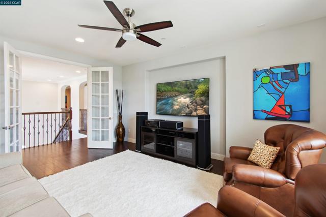 19 Baltana Place, Danville CA: https://media.crmls.org/mediaz/e958919d-96bd-496a-8a85-ac0b388d86e2.jpg