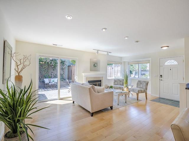 1331 Leila Court, Santa Cruz CA: https://media.crmls.org/mediaz/e95898cc-bef9-4663-964b-da45bb01e473.jpg