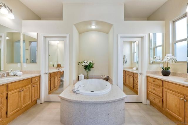 7718 Via Vivaldi, San Diego, California 92127, 3 Bedrooms Bedrooms, ,3 BathroomsBathrooms,Single Family Residence,For Sale,Via Vivaldi,250020119SD