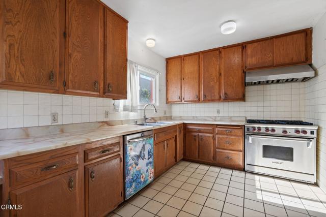 Detail Gallery Image 9 of 23 For 676 Cedar St, Ventura,  CA 93001 - 2 Beds | 1 Baths