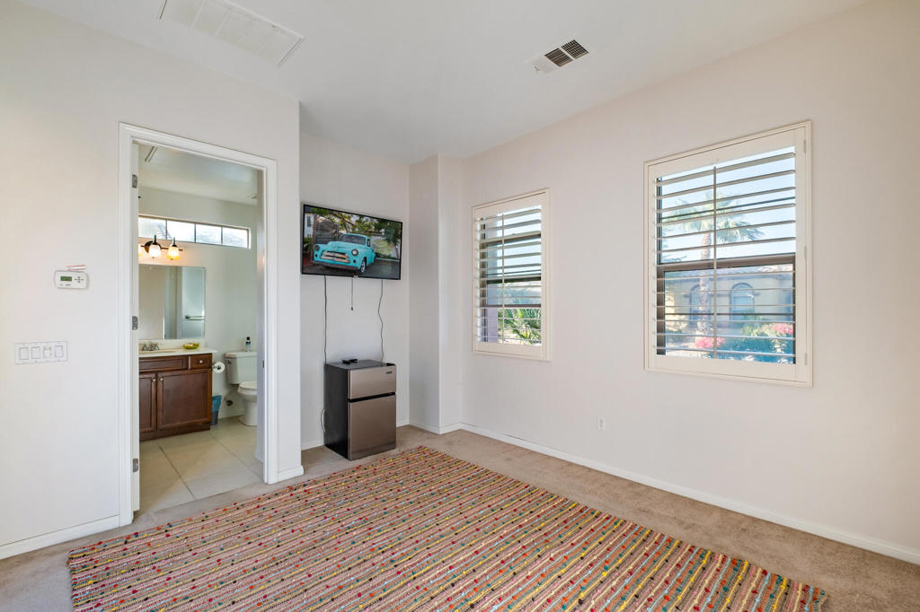 MLS #219135354PS image #30