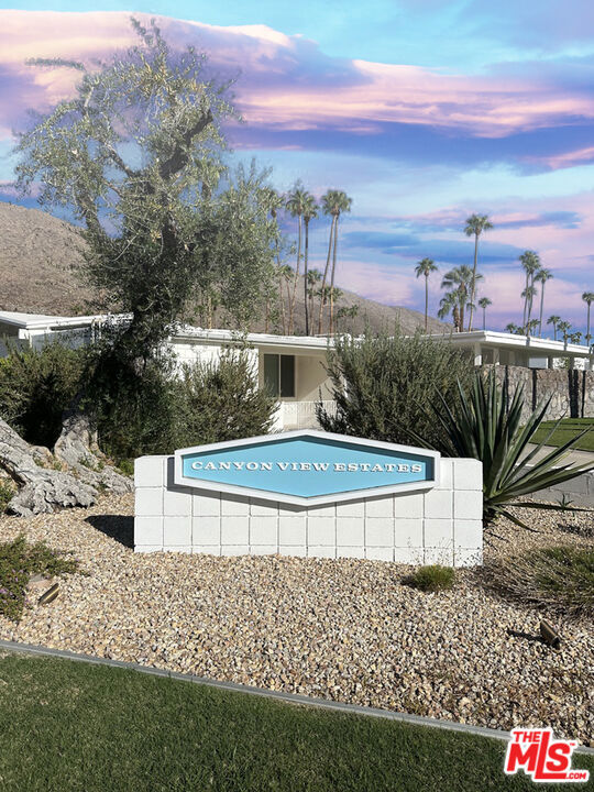 2324 S Skyview Drive, Palm Springs CA: https://media.crmls.org/mediaz/e959550b-7e26-44f6-b630-07c0cdbb6e20.jpg
