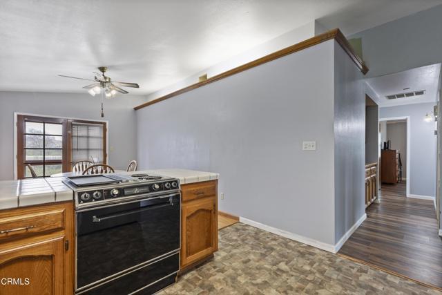 22728 Westwood Boulevard, Tehachapi CA: https://media.crmls.org/mediaz/e95a2533-ebd2-4d65-9d75-70b33588b108.jpg