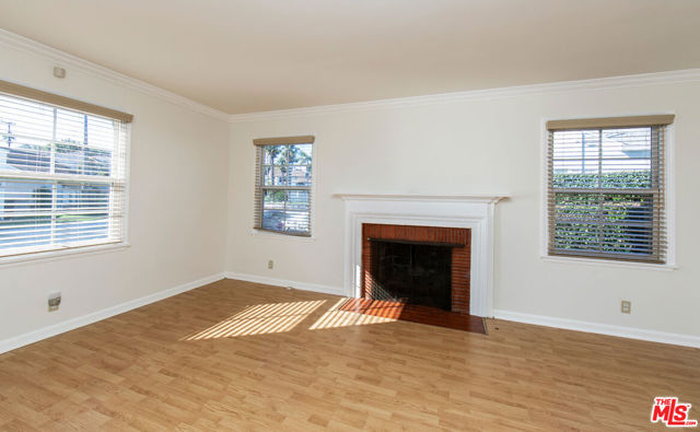5260 Parkglen Avenue, Los Angeles CA: https://media.crmls.org/mediaz/e95a3d4e-283e-447d-9d6a-b85916aede1b.jpg