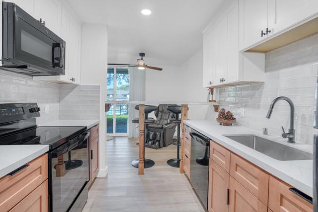 505 Cypress Point Drive, Mountain View CA: https://media.crmls.org/mediaz/e95a7baa-b4d0-4b7a-b26b-9a663ddb4d15.jpg