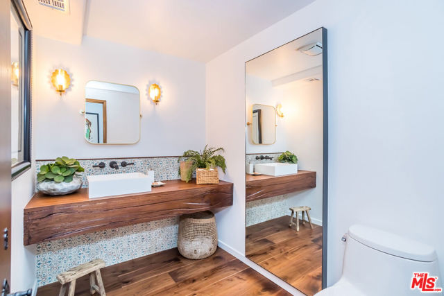 8149 Mannix Drive, Los Angeles CA: https://media.crmls.org/mediaz/e95aa3e9-66ac-45dd-aa29-802e297e4a61.jpg