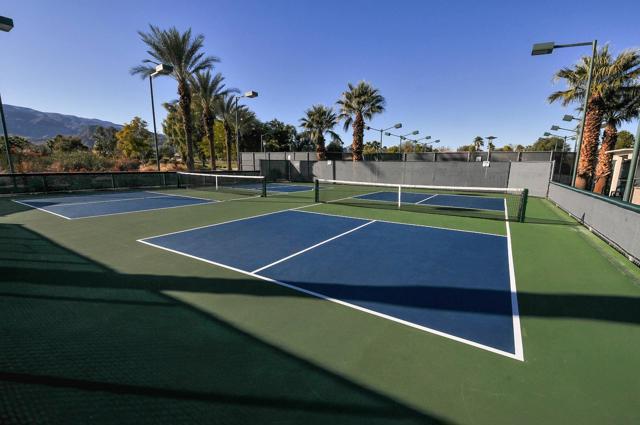 81943 Prism Drive, La Quinta CA: https://media.crmls.org/mediaz/e95bacfa-fdd9-450e-ab88-87653138087c.jpg
