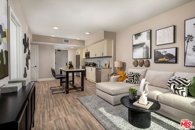 201 N La Brea Avenue, Inglewood CA: https://media.crmls.org/mediaz/e95bd10c-4fd1-4360-900c-c637c1727100.jpg