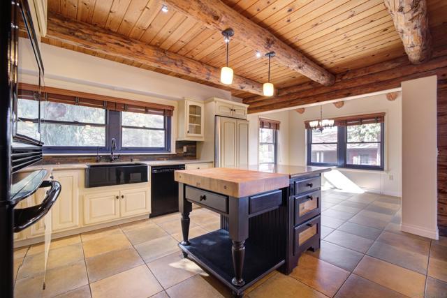 12052 Sky View Dr, Valley Center CA: https://media.crmls.org/mediaz/e95c0763-50d2-488b-9dca-94c6013eab76.jpg