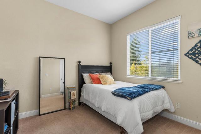 505 Porter Court, Folsom CA: https://media.crmls.org/mediaz/e95c571d-d3aa-4ecb-b3f1-64b46f20e840.jpg