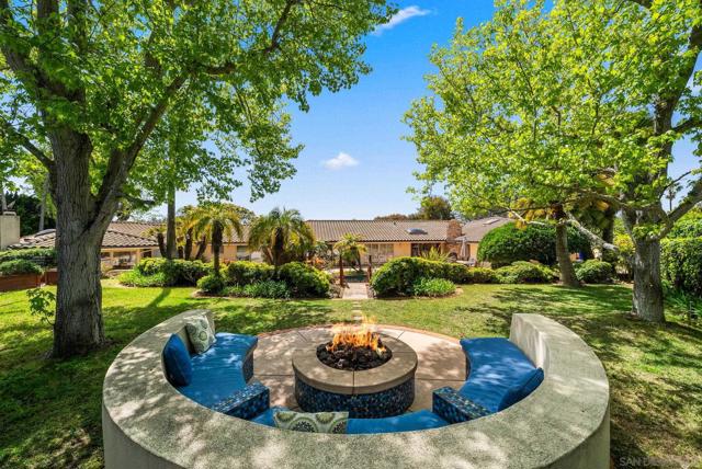 9351 La Jolla Farms Rd, San Diego CA: https://media.crmls.org/mediaz/e95c6bb3-5c7d-4faf-9f78-db5947d38765.jpg