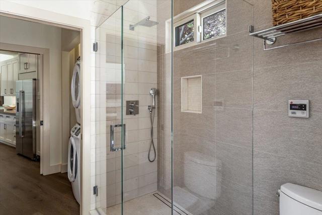 15902 Rochin Terrace, Los Gatos CA: https://media.crmls.org/mediaz/e95d1d63-e28c-4426-8360-046f472b2418.jpg