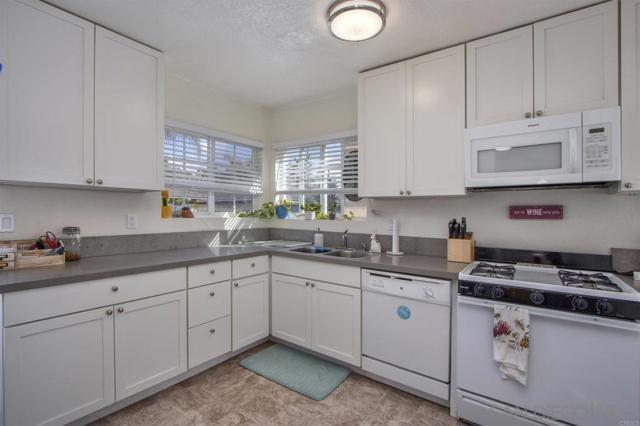 285 Fifth Ave, Chula Vista CA: https://media.crmls.org/mediaz/e95dc8a2-5b0e-4b6c-8577-2ca46f43c91e.jpg