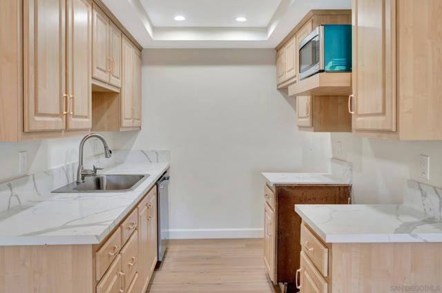 465 Fourth Ave, Chula Vista CA: https://media.crmls.org/mediaz/e95de43e-3920-4b76-81e4-fce04c337966.jpg