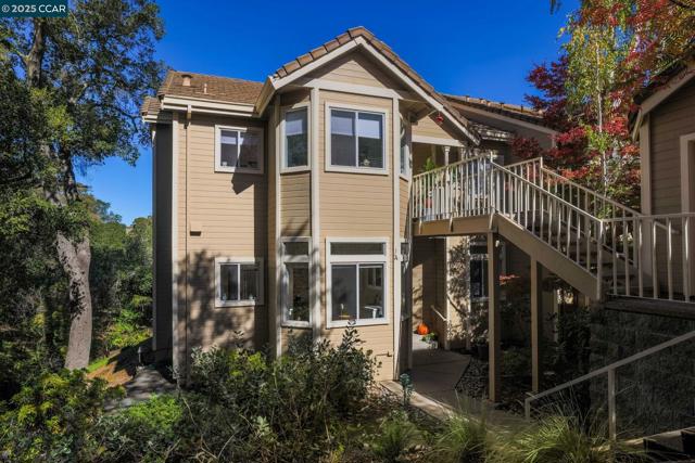 4701 Terra Granada Dr, Walnut Creek CA: https://media.crmls.org/mediaz/e95df871-c100-498b-aa82-b0ccdf0580bb.jpg