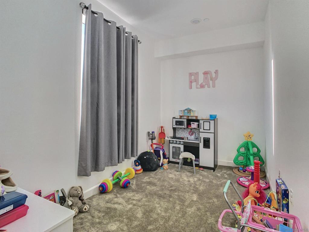 MLS #250039012SD image #34