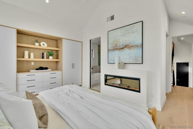 Image 21 of 32 For 1073 Opal Street