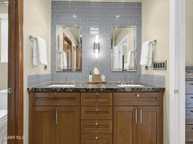 5426 Cedarhaven Drive, Agoura Hills CA: https://media.crmls.org/mediaz/e9602996-52b2-4679-bc2a-aa8077069434.jpg