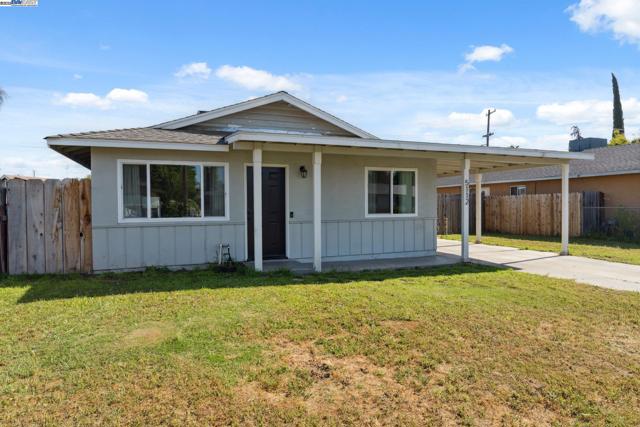 5112 Tyson Ave, Modesto CA: https://media.crmls.org/mediaz/e9614118-db35-4268-a58e-8599e027c502.jpg
