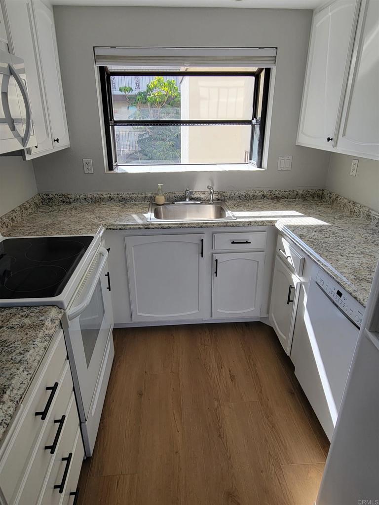 1263 Robinson Avenue - photo 2