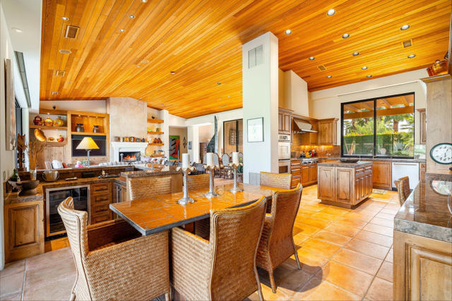 37551 Thompson Road, Rancho Mirage CA: https://media.crmls.org/mediaz/e96197f3-ae87-4cfa-8f3f-e96354c2ba77.jpg